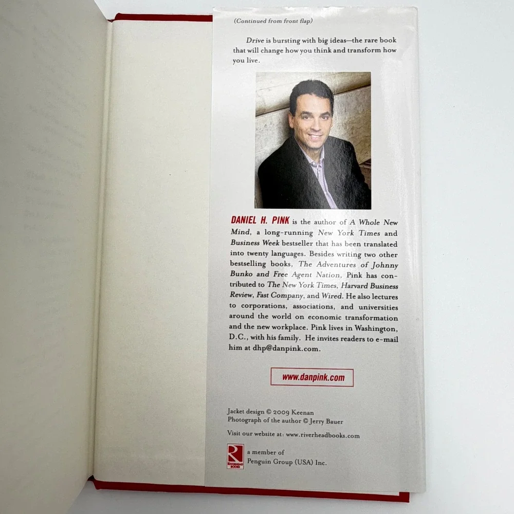 Drive Daniel H Pink Surprising Truth About What Motivates Us Hardcover 2009 Book